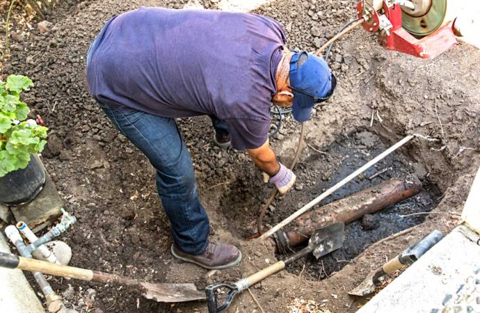 Sewer Line Replacement-Southern Elite Septic Installation Services of Pearland